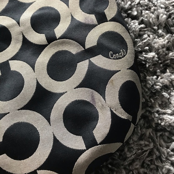 Coach Shoulder Bag - Picture 3 of 6